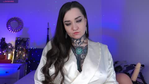 Snapshot of sindeleros chatting on December 3, 2024, 4:39 pm Ms. Sindel online show from December 3, 2024, 4:39 pm