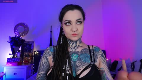 Snapshot of sindeleros chatting on December 23, 2024, 1:35 pm Ms. Sindel online show from December 23, 2024, 1:35 pm
