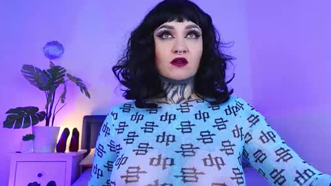 Snapshot of sindeleros chatting on September 18, 2025, 1:13 pm Ms. Sindel online show from September 18, 2025, 1:13 pm