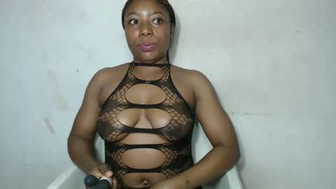 sinfulbicth online show from September 18, 2025, 7:49 pm
