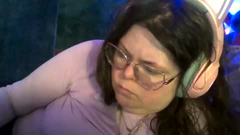 Siofra online show from November 6, 2025, 7:09 am