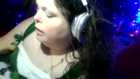 Siofra online show from December 19, 2025, 12:39 am