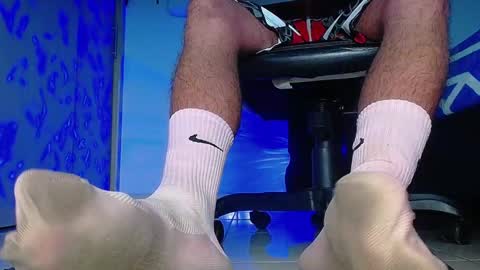 only foot                         worshipers here online show from November 8, 2025, 8:03 am