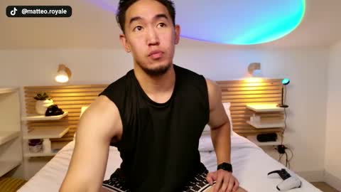 SIR TEO online show from May 3, 2026, 4:46 pm