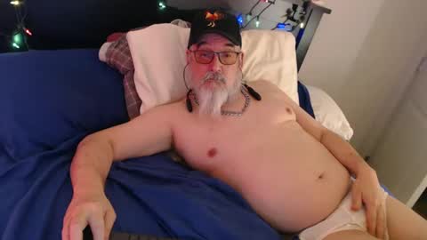 Snapshot of sirbeercan chatting on February 11, 2025, 10:59 am sir beer can the friendly hermit online show from February 11, 2025, 10:59 am