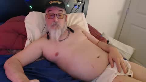 Snapshot of sirbeercan chatting on February 22, 2025, 7:12 am sir beer can the friendly hermit online show from February 22, 2025, 7:12 am