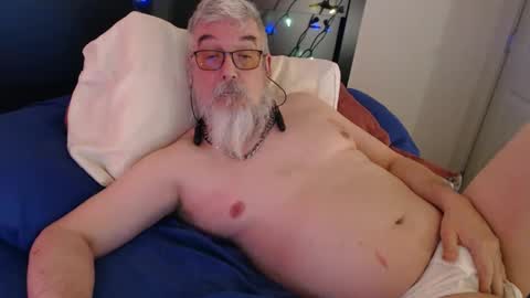 Snapshot of sirbeercan chatting on February 22, 2025, 10:18 am sir beer can the friendly hermit online show from February 22, 2025, 10:18 am