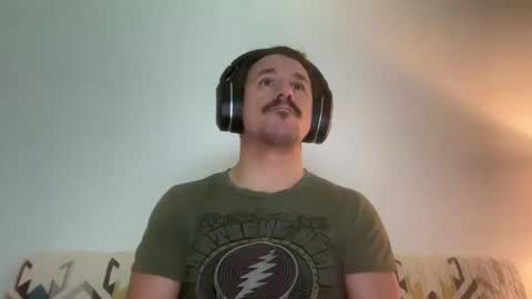 Snapshot of sirbubblesworth chatting on January 27, 2025, 4:11 pm sirbubblesworth online show from January 27, 2025, 4:11 pm