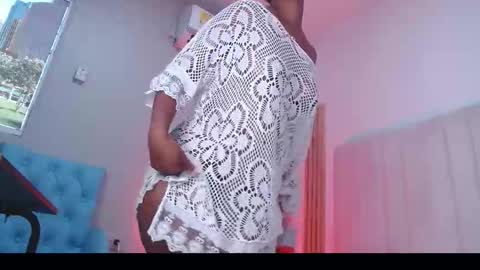 Elyzabeth online show from February 22, 2026, 3:43 pm