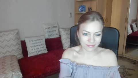Snapshot of sirenasilk chatting on January 10, 2026, 11:45 am sirenasilk online show from January 10, 2026, 11:45 am