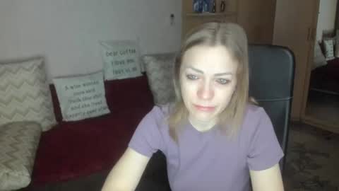 Snapshot of sirenasilk chatting on February 6, 2026, 3:44 am sirenasilk online show from February 6, 2026, 3:44 am