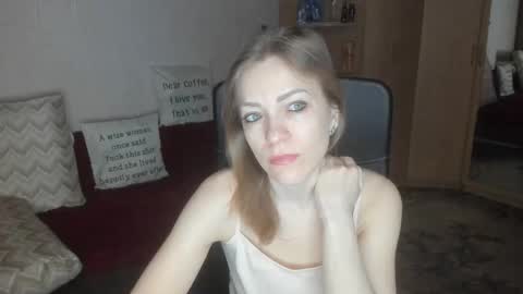 Snapshot of sirenasilk chatting on February 8, 2026, 4:05 am sirenasilk online show from February 8, 2026, 4:05 am