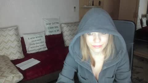 Snapshot of sirenasilk chatting on February 22, 2026, 3:32 pm sirenasilk online show from February 22, 2026, 3:32 pm