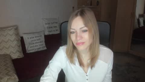 Snapshot of sirenasilk chatting on February 23, 2026, 3:37 am sirenasilk online show from February 23, 2026, 3:37 am