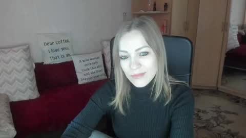 Snapshot of sirenasilk chatting on March 15, 2026, 12:11 pm sirenasilk online show from March 15, 2026, 12:11 pm