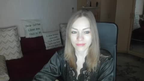 Snapshot of sirenasilk chatting on March 16, 2026, 3:12 am sirenasilk online show from March 16, 2026, 3:12 am