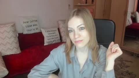 Snapshot of sirenasilk chatting on March 27, 2026, 9:21 am sirenasilk online show from March 27, 2026, 9:21 am