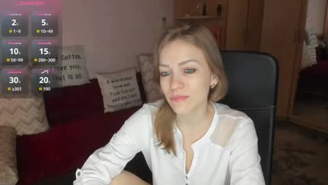 Snapshot of sirenasilk chatting on April 18, 2026, 11:03 am sirenasilk online show from April 18, 2026, 11:03 am