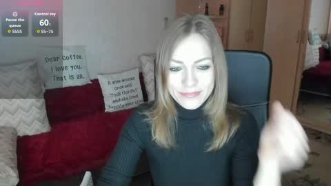 Snapshot of sirenasilk chatting on April 21, 2026, 9:37 am sirenasilk online show from April 21, 2026, 9:37 am