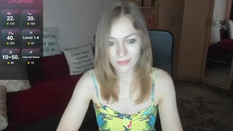 Snapshot of sirenasilk chatting on May 13, 2026, 9:17 am sirenasilk online show from May 13, 2026, 9:17 am