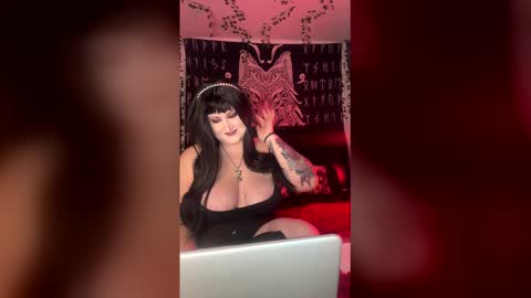 Snapshot of sirenlux chatting on December 21, 2025, 2:30 am Siren Lux online show from December 21, 2025, 2:30 am