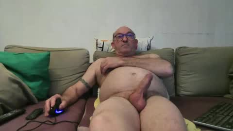Snapshot of sirhc4 chatting on March 23, 2026, 10:47 pm sirhc4 online show from March 23, 2026, 10:47 pm