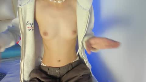 sirio_js online show from December 14, 2025, 5:02 am