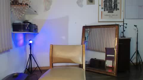 siriss_boyrag online show from September 25, 2025, 10:35 pm