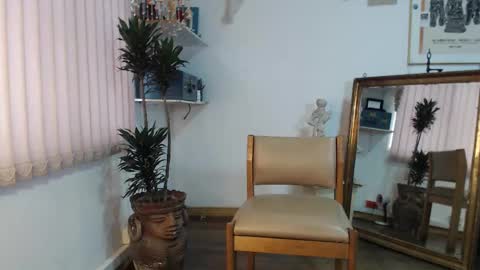 siriss_boyrag online show from October 5, 2025, 8:40 pm