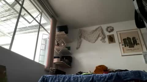 siriss_boyrag online show from April 14, 2026, 6:03 pm