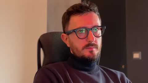 Sir Max online show from October 22, 2025, 9:31 am