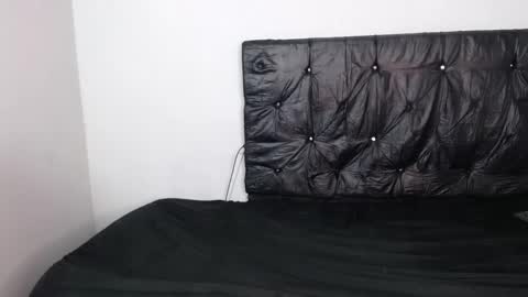 SIR RYANT online show from October 14, 2025, 4:35 am