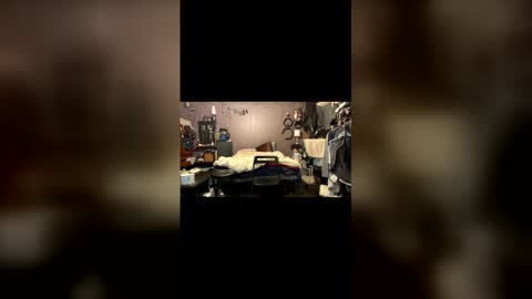 Snapshot of sirvix_bruiser chatting on April 2, 2026, 5:38 am sirvix_bruiser online show from April 2, 2026, 5:38 am