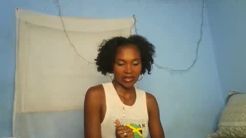 Snapshot of sissi0325 chatting on February 9, 2026, 6:45 pm Sissi0325 online show from February 9, 2026, 6:45 pm