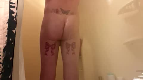 Snapshot of sissy_krissie chatting on November 9, 2025, 5:00 pm Sissy Krissie online show from November 9, 2025, 5:00 pm