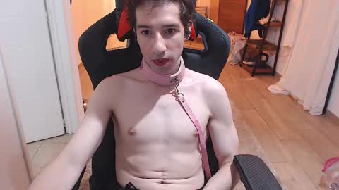 Snapshot of sissy_slave95 chatting on March 6, 2025, 4:41 am sissy slave online show from March 6, 2025, 4:41 am