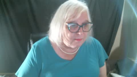 Sissy Diane online show from December 4, 2024, 12:41 am