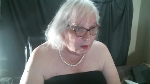 Sissy Diane online show from December 16, 2024, 12:37 am