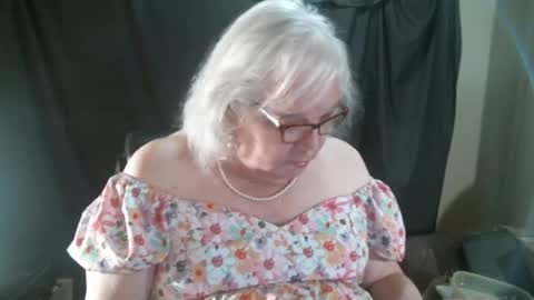 Sissy Diane online show from December 29, 2024, 2:00 pm