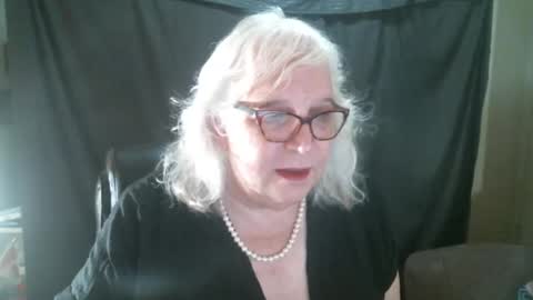 Sissy Diane online show from September 15, 2025, 11:38 pm
