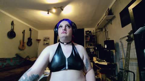 Snapshot of sissylovedoll chatting on June 6, 2026, 2:05 am Tiffany Candy online show from June 6, 2026, 2:05 am