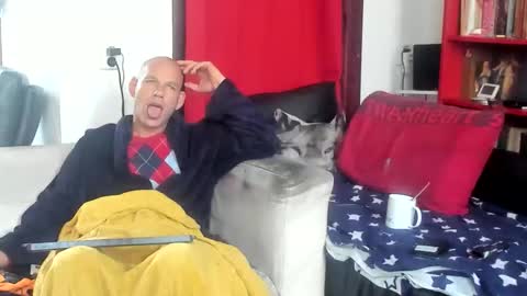 Petra online show from October 19, 2025, 1:23 pm