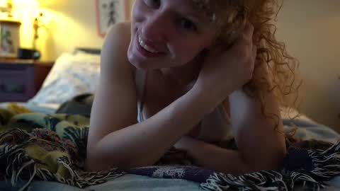 Snapshot of sistinehashands chatting on February 14, 2026, 2:25 pm HINT its the name I go by. online show from February 14, 2026, 2:25 pm