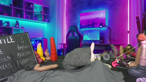 Snapshot of siswet19 chatting on January 21, 2025, 2:37 pm Elise online show from January 21, 2025, 2:37 pm