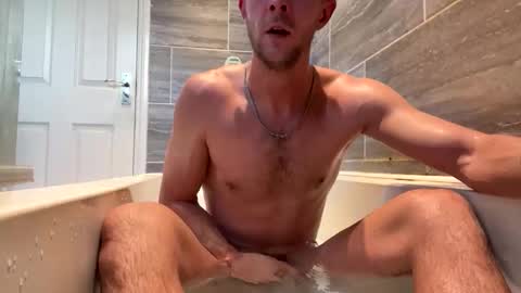 sixpackmac1 online show from January 17, 2026, 3:17 pm