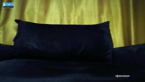 Pvt is open. Drop thumbs up in satisfaction online show from December 3, 2025, 4:38 pm