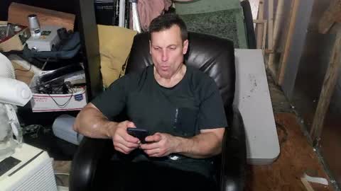 Snapshot of sizzzlenomics chatting on June 8, 2026, 9:15 pm SIZZZLENOMICS online show from June 8, 2026, 9:15 pm