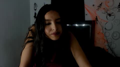 Skarleth and Lina online show from October 31, 2025, 11:55 am