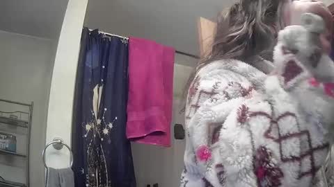 Snapshot of skarlettrose911 chatting on January 2, 2025, 6:12 pm Skarlett Rose online show from January 2, 2025, 6:12 pm