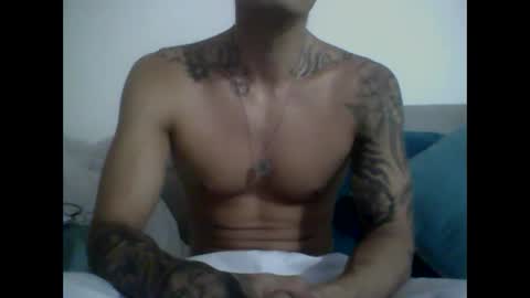 Snapshot of skater19xxx chatting on February 15, 2025, 2:47 am miguel online show from February 15, 2025, 2:47 am